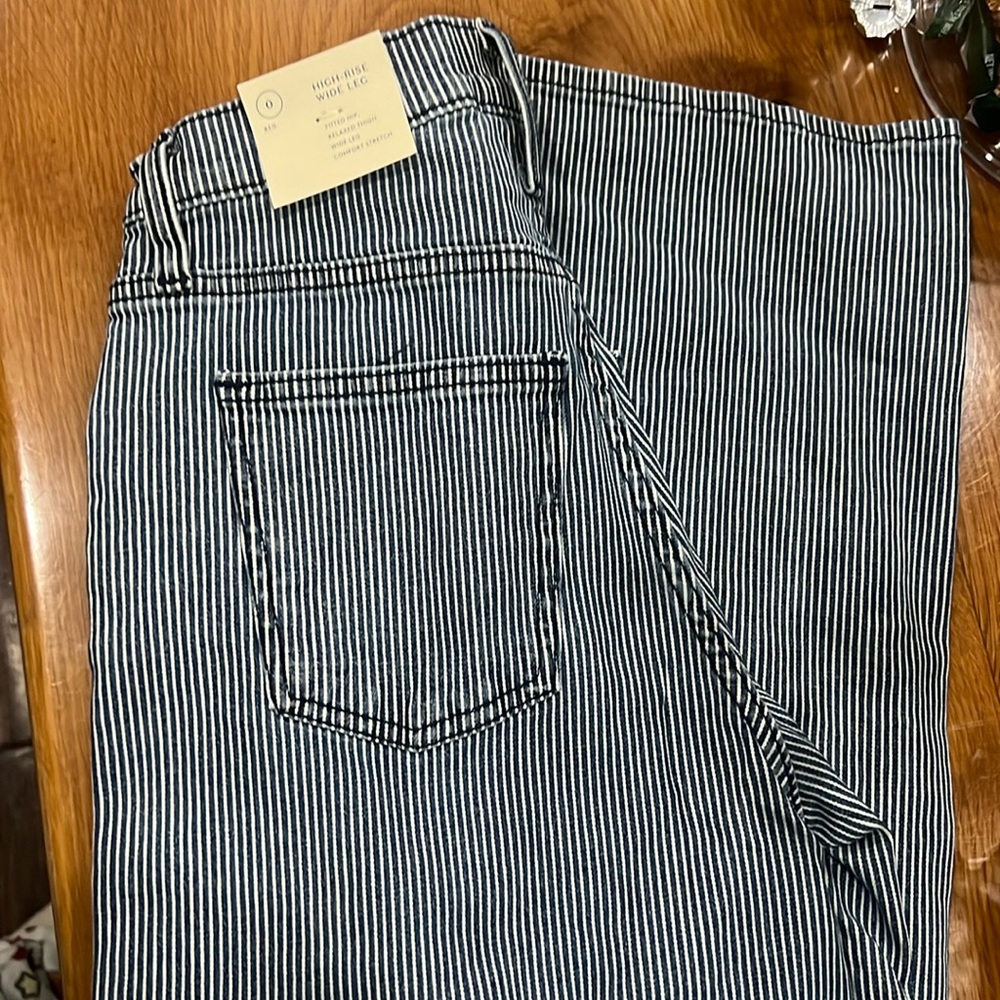Universal Threads Pin Stripe jeans NWT size 0.